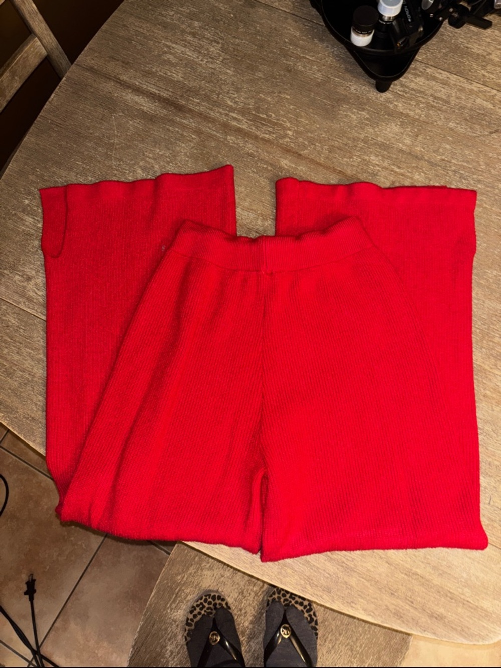 Red Wide-Leg Knit Pants with Drawstring - Picture 3 of 6